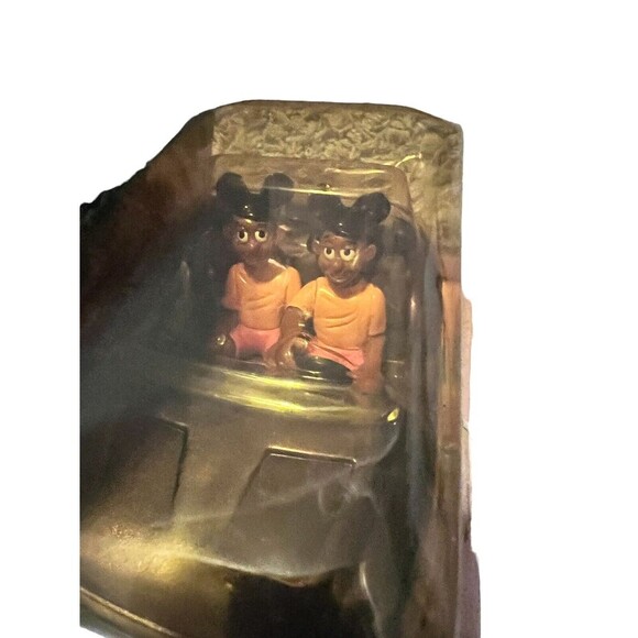 The Chevron Cars Autopia Cars Disneyland Retired - Stickers & Postcard Incl 2000 - Picture 6 of 6